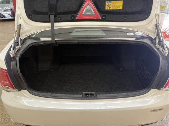 TOYOTA CROWN SEDAN 2010 Image 31