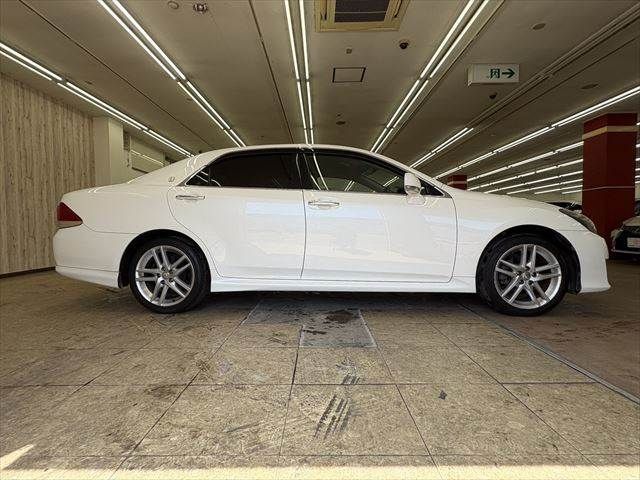 TOYOTA CROWN SEDAN 2010 Image 31