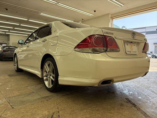 TOYOTA CROWN SEDAN 2010 Image 31