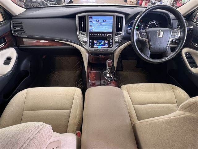 TOYOTA CROWN SEDAN HYBRID 2013 Image 31