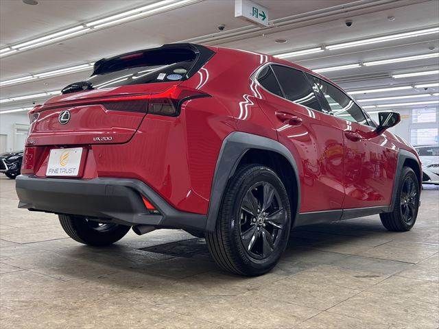TOYOTA LEXUS UX200 2021 Image 31