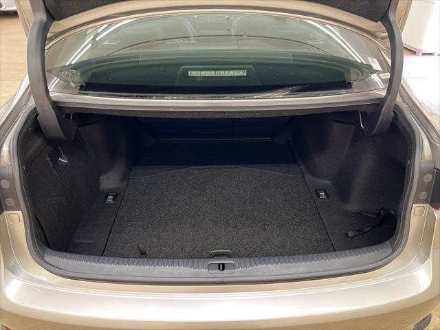 TOYOTA LEXUS IS300H 2013 Image 31