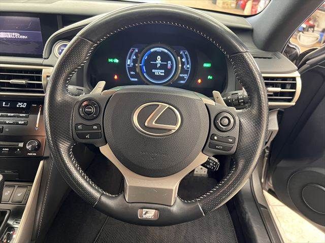 TOYOTA LEXUS IS300H 2013 Image 31