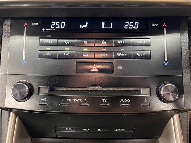 TOYOTA LEXUS IS300H 2013 Image 31