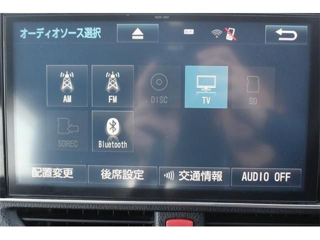 TOYOTA VOXY 2017 Image 31