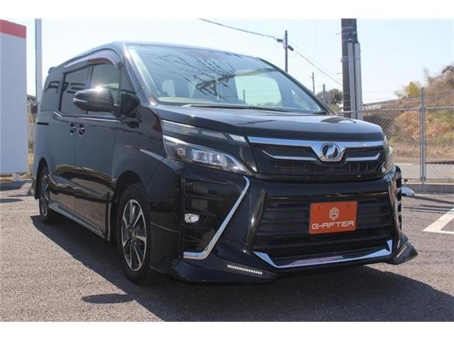 TOYOTA VOXY 2017 Image 31