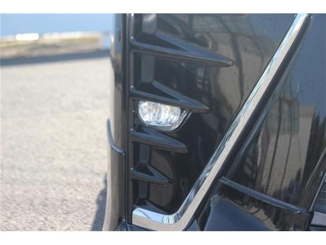 TOYOTA VOXY 2017 Image 31