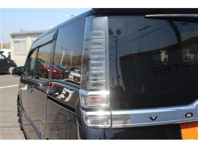 TOYOTA VOXY 2017 Image 31