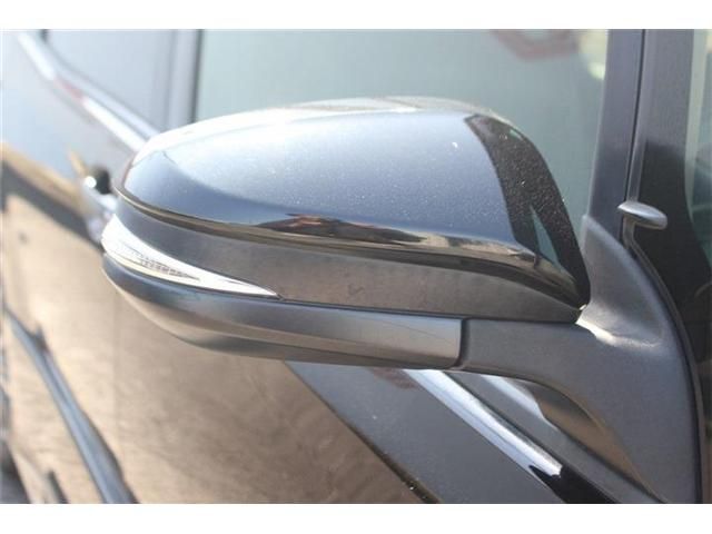 TOYOTA VOXY 2017 Image 31