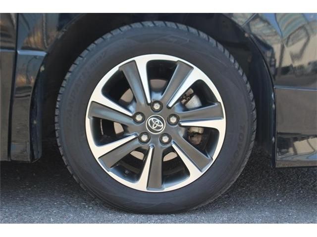 TOYOTA VOXY 2017 Image 31