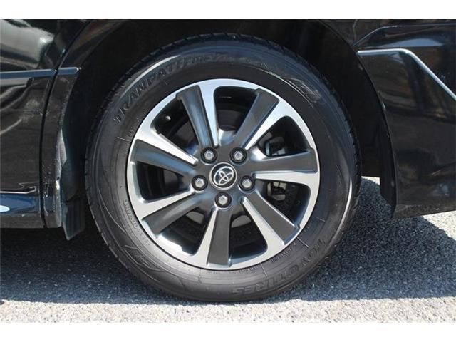 TOYOTA VOXY 2017 Image 31