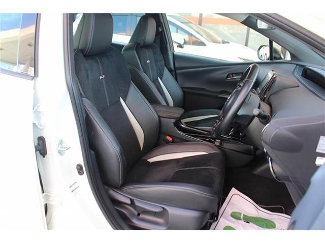 TOYOTA PRIUS PHV 2019 Image 31