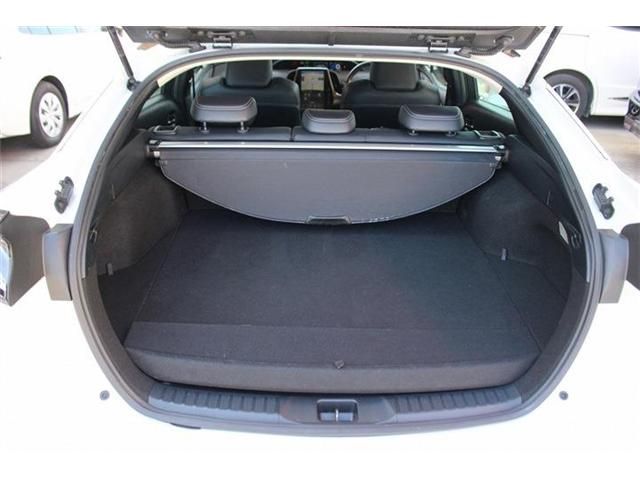 TOYOTA PRIUS PHV 2019 Image 31