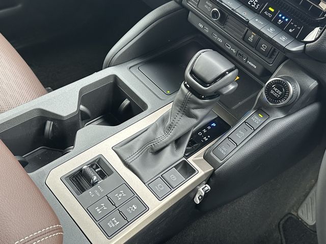 TOYOTA LANDCRUISER 250 2024 Image 31