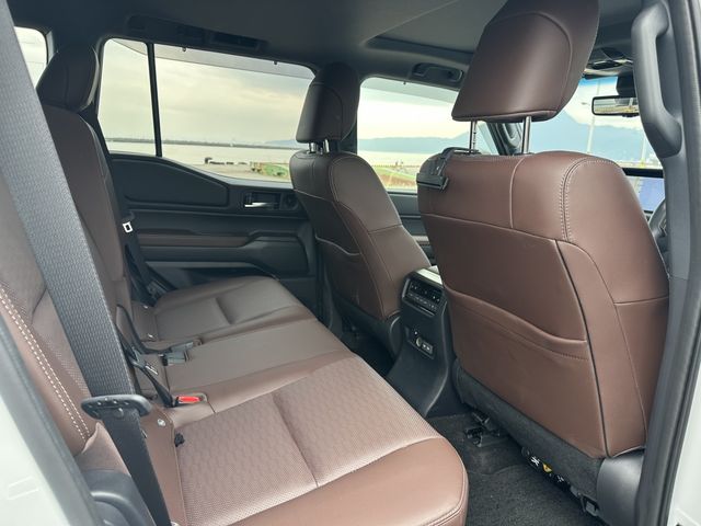 TOYOTA LANDCRUISER 250 2024 Image 31