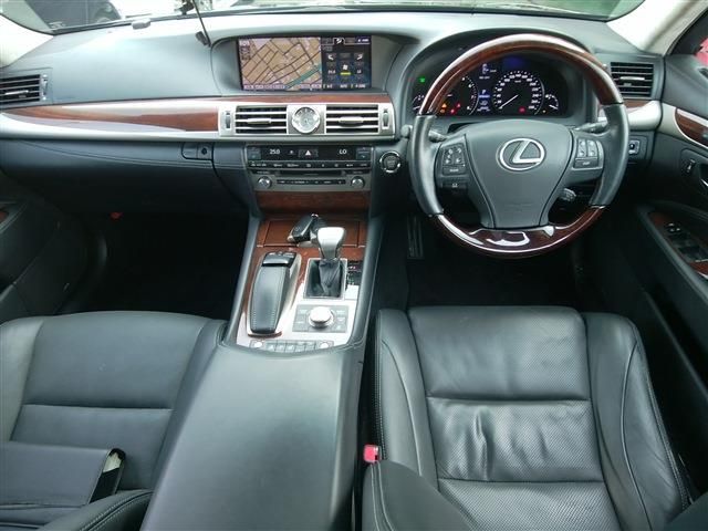TOYOTA LEXUS LS460 2013 Image 31