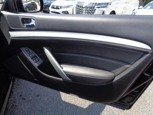 NISSAN SKYLINE COUPE 2009 Image 31