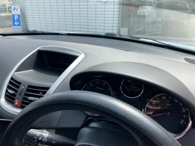 PEUGEOT 207CC 2012 Image 31