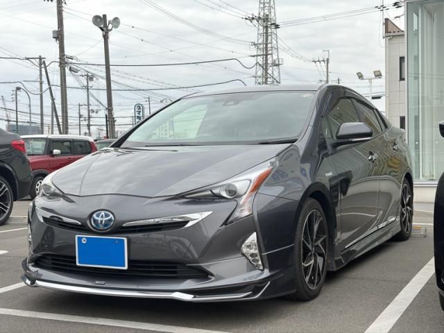 TOYOTA PRIUS 2017 Image 31