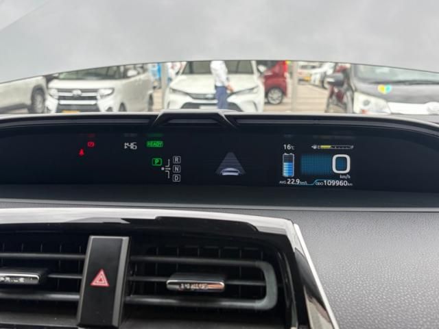 TOYOTA PRIUS 2017 Image 31