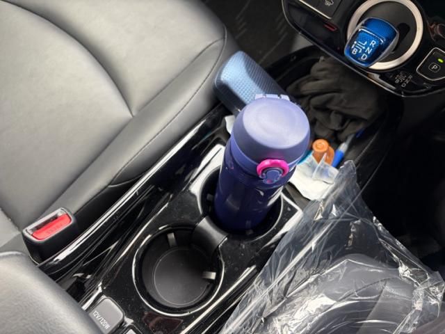 TOYOTA PRIUS 2017 Image 31