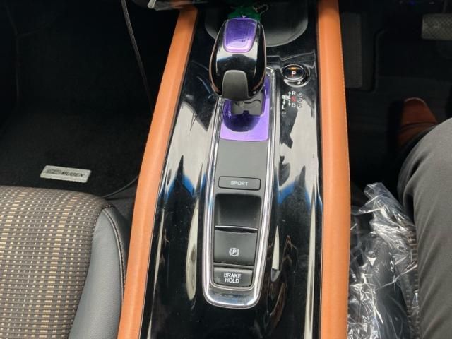 HONDA VEZEL HYBRID 2014 Image 31