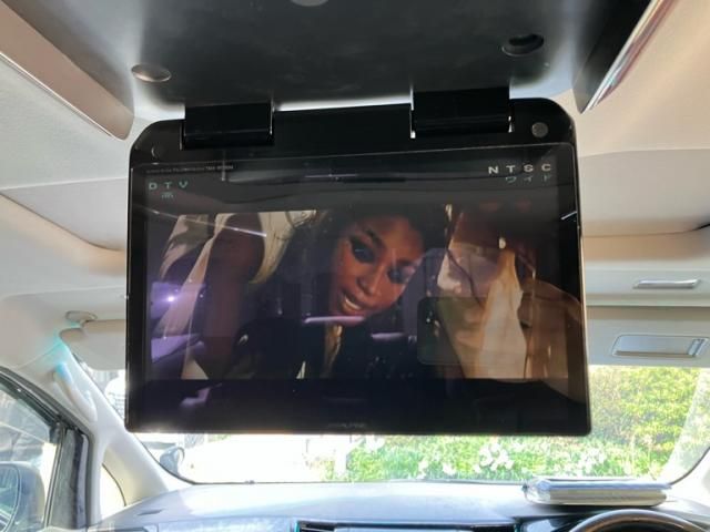 TOYOTA ALPHARD 2012 Image 31