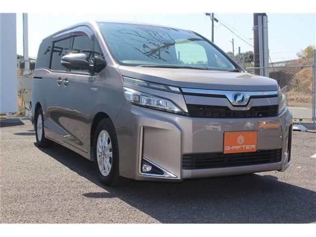 TOYOTA VOXY HYBRID 2018 Image 31