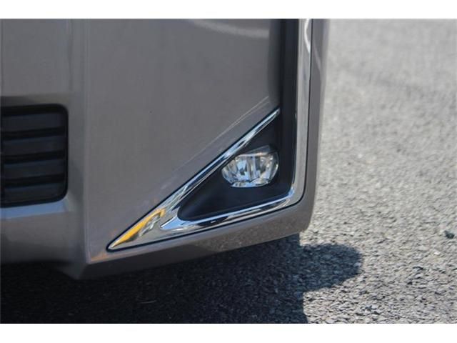 TOYOTA VOXY HYBRID 2018 Image 31