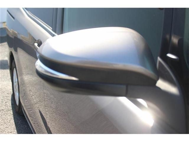 TOYOTA VOXY HYBRID 2018 Image 31