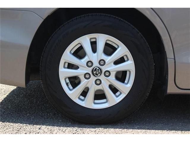 TOYOTA VOXY HYBRID 2018 Image 31