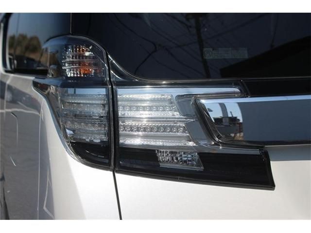 TOYOTA VELLFIRE 2015 Image 31