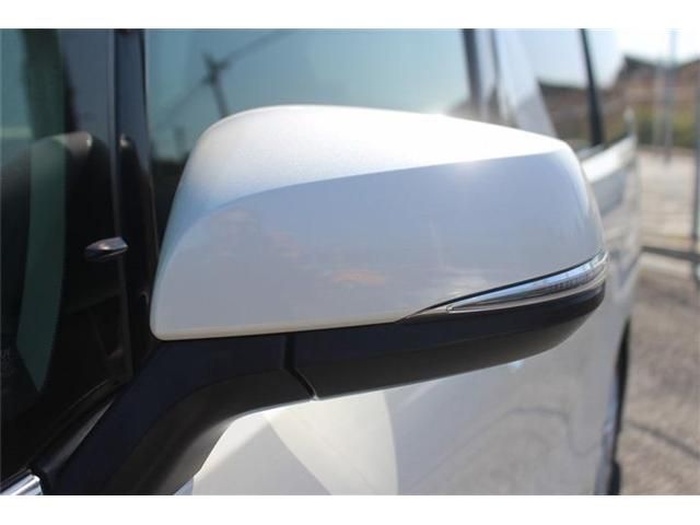 TOYOTA VELLFIRE 2015 Image 31