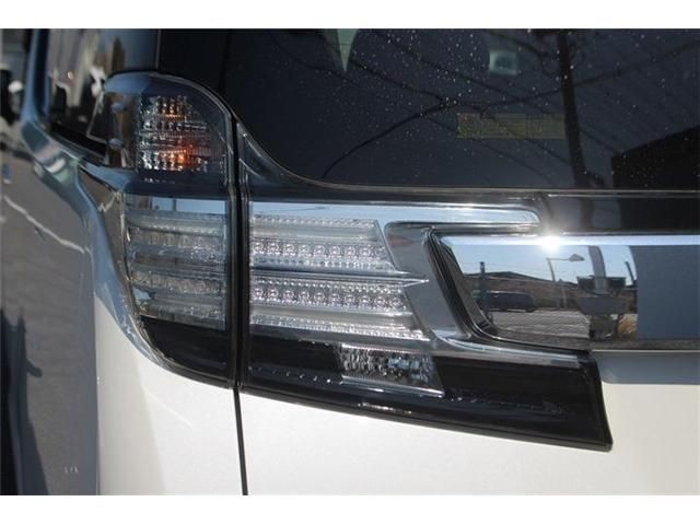 TOYOTA VELLFIRE 2015 Image 31