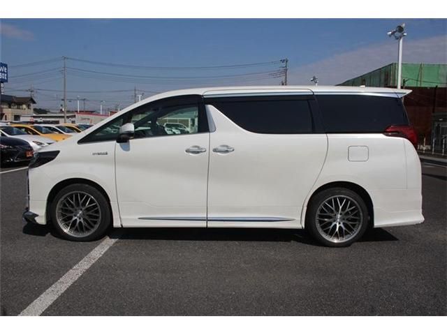 TOYOTA ALPHARD HYBRID 4WD 2019 Image 31