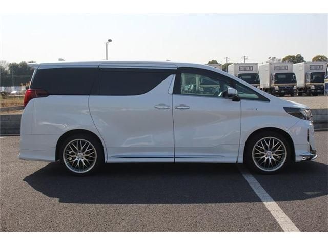 TOYOTA ALPHARD HYBRID 4WD 2019 Image 31