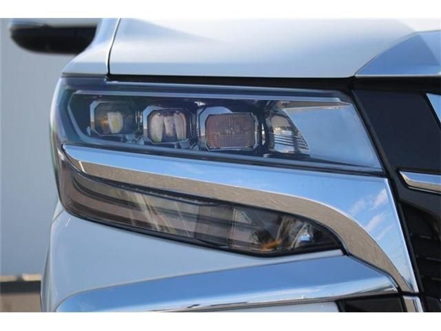 TOYOTA ALPHARD HYBRID 4WD 2019 Image 31