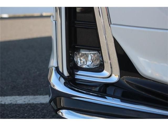 TOYOTA ALPHARD HYBRID 4WD 2019 Image 31