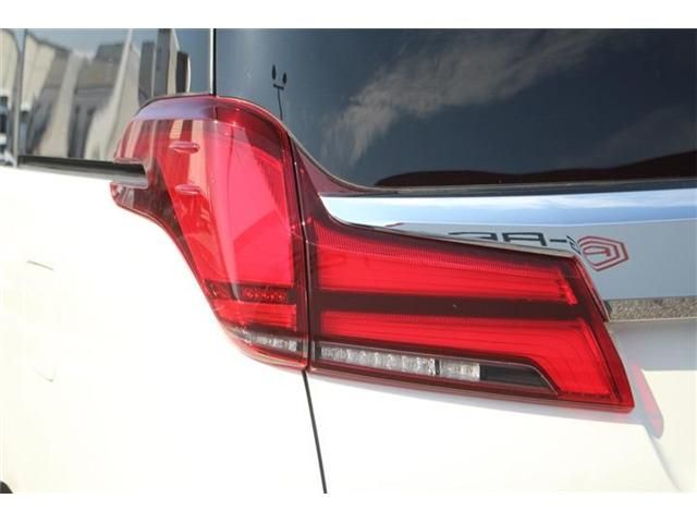 TOYOTA ALPHARD HYBRID 4WD 2019 Image 31