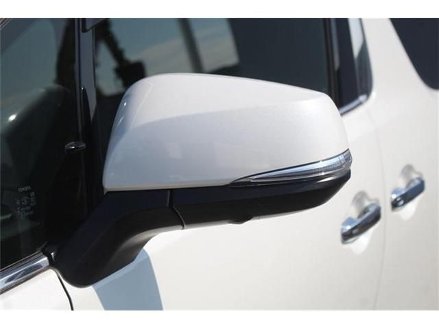 TOYOTA ALPHARD HYBRID 4WD 2019 Image 31