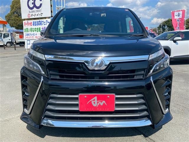 TOYOTA VOXY 2018 Image 31