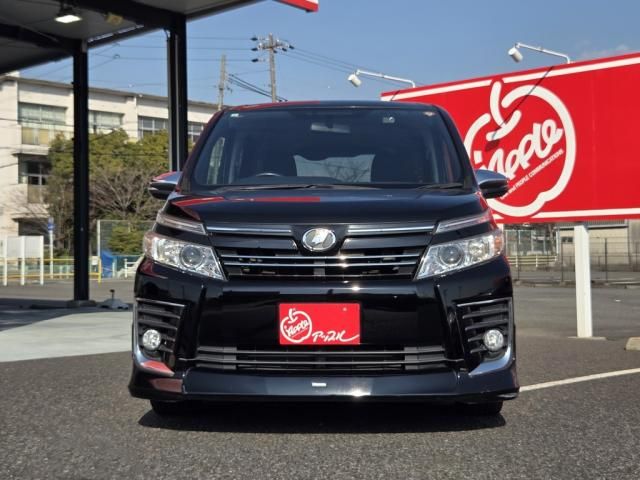 TOYOTA VOXY 2015 Image 31