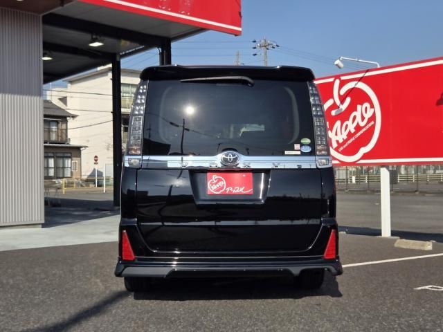 TOYOTA VOXY 2015 Image 31