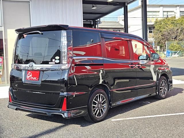 TOYOTA VOXY 2015 Image 31