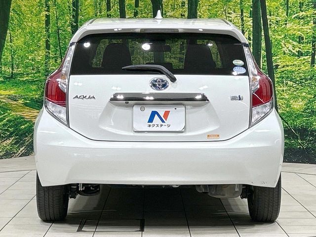 TOYOTA AQUA 2017 Image 31