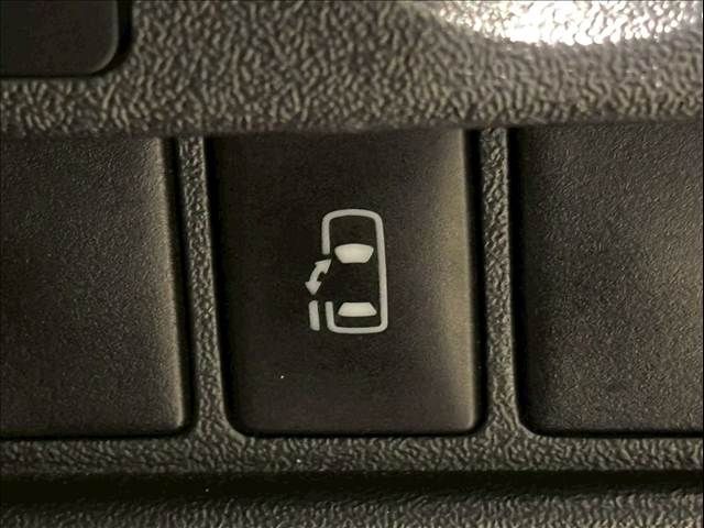 TOYOTA HIACE WAGON 2017 Image 31