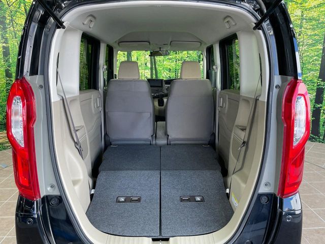 HONDA N BOX 2018 Image 31