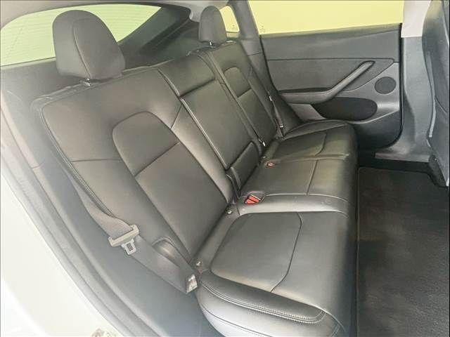 TESLA MODEL Y 2023 Image 31