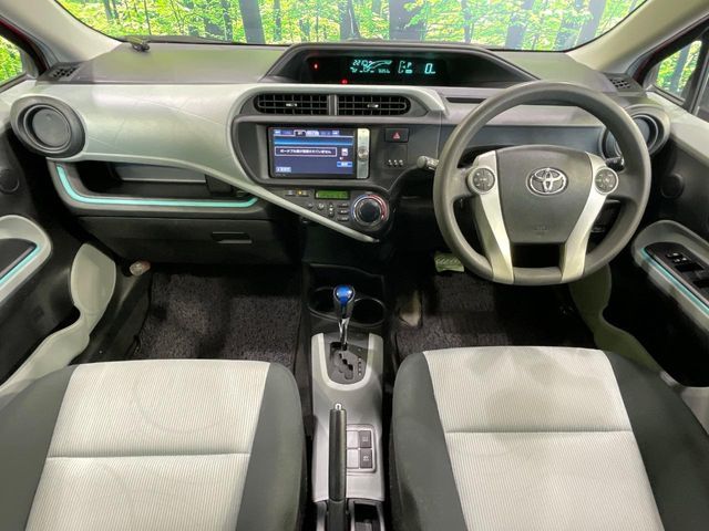 TOYOTA AQUA 2012 Image 31