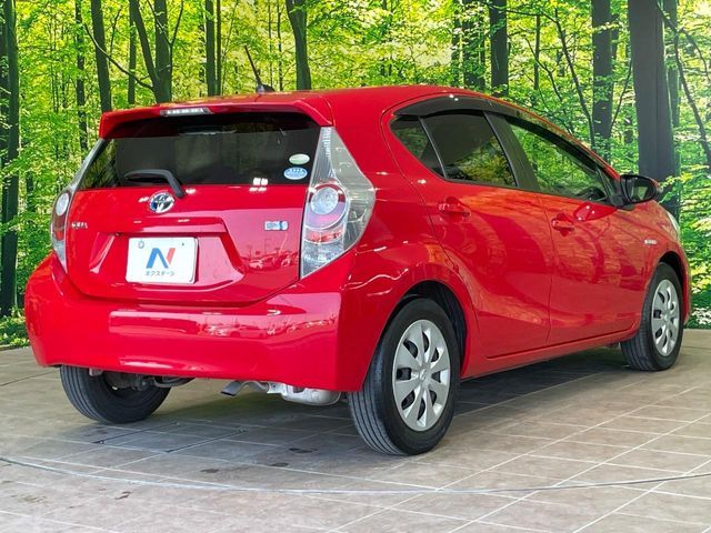 TOYOTA AQUA 2012 Image 31